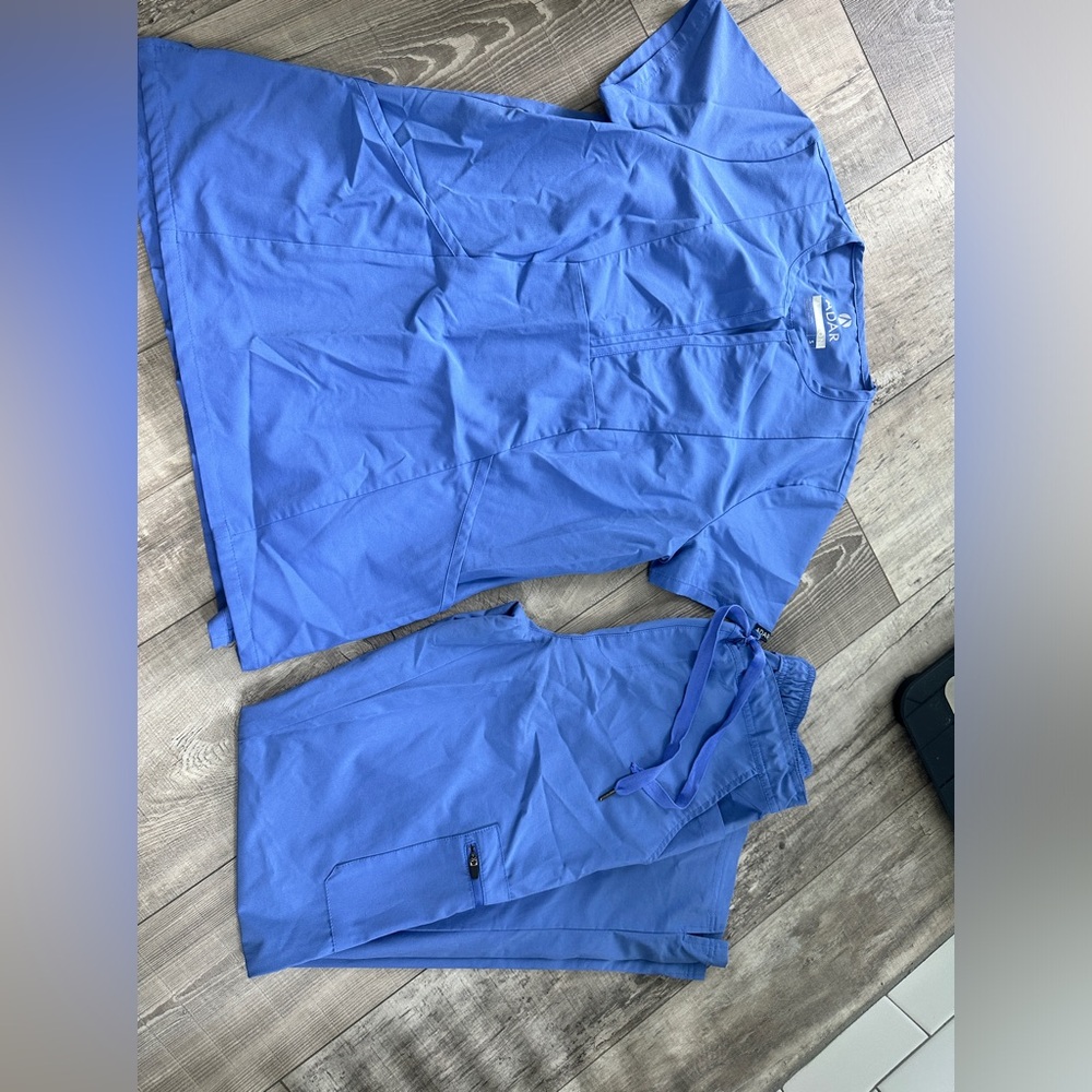 Light blue Adar scrub set